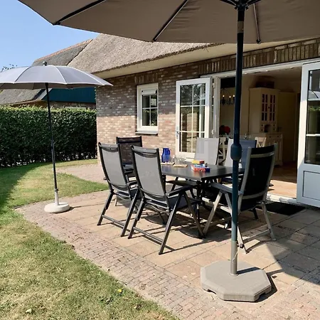 For 6 Guest Holiday home Sint Maartensvlotbrug