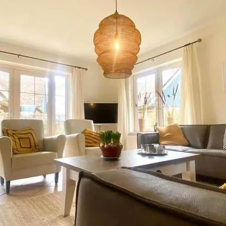 Holiday home For 6 Guest *